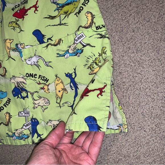 Dr Seuss Scrub Top - Picture 9 of 10